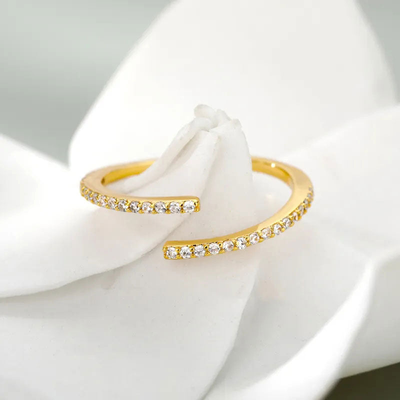 ELLIANDREA | 18K Gold Cubic Zirconia Classic Ring