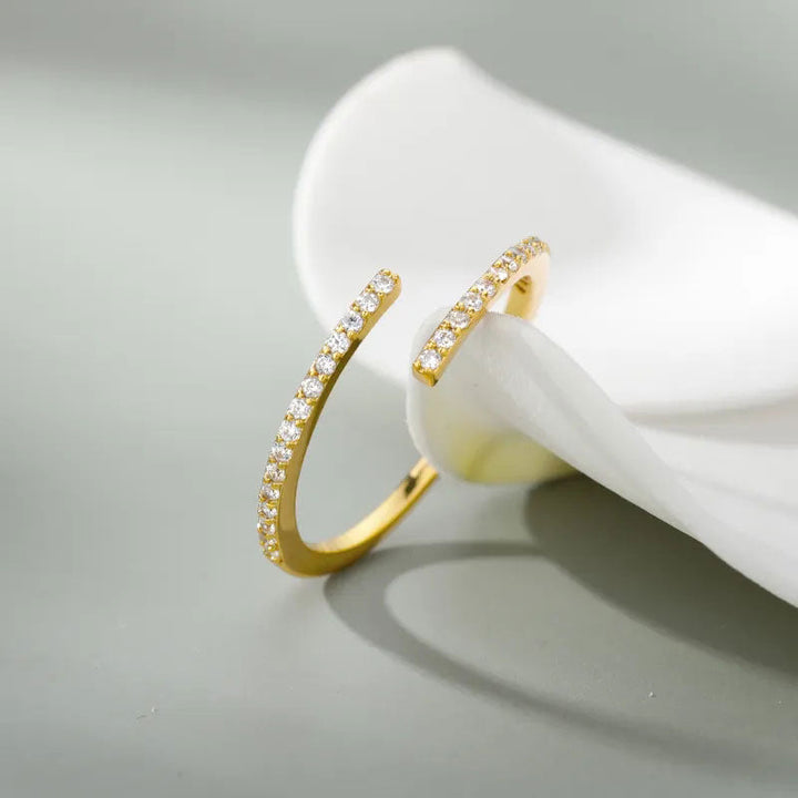 ELLIANDREA | 18K Gold Cubic Zirconia Classic Ring