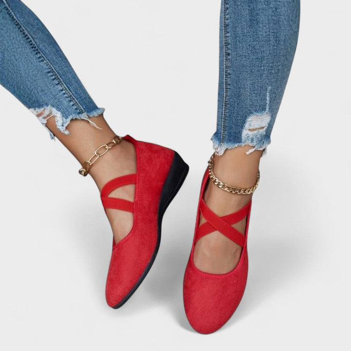 Lucia™ | Comfortable wedge sole and modern design shoes