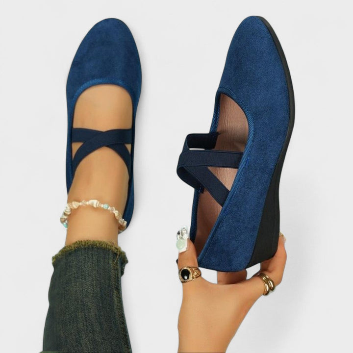 Lucia™ | Comfortable wedge sole and modern design shoes