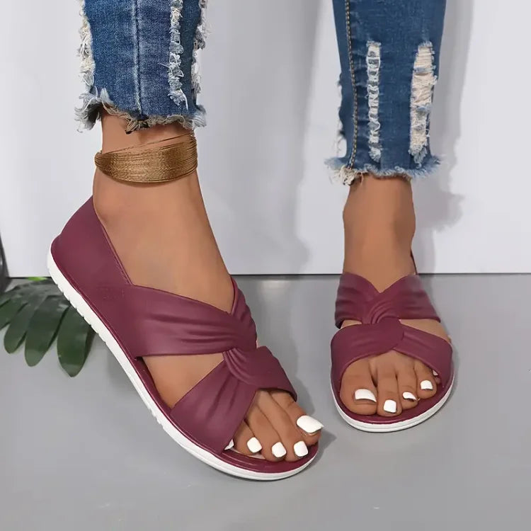 シルビア™ | ストラップ付コンフォートサンダル