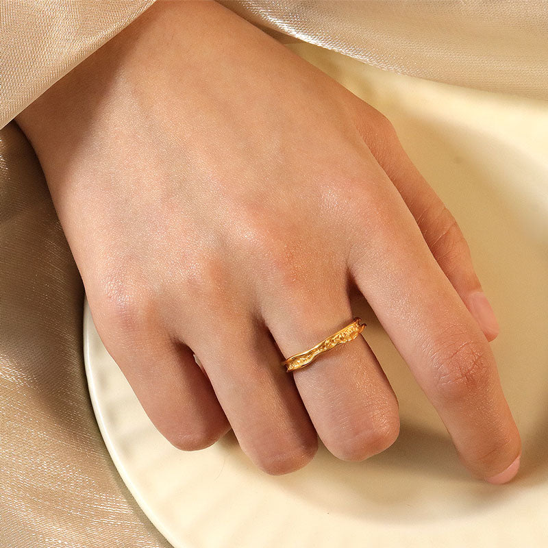 Gia Naray | 18K Gold Ring