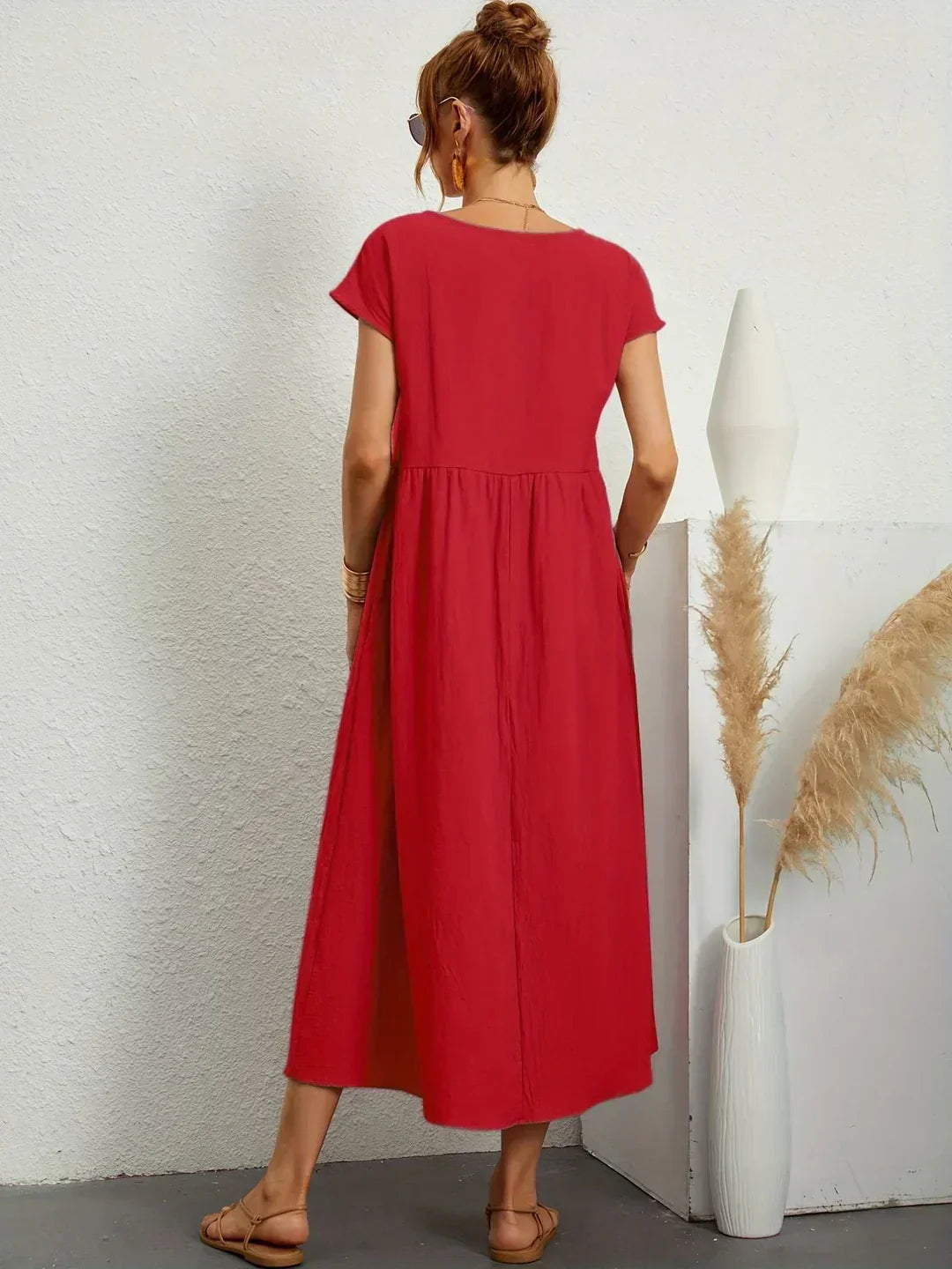 Mirei | Elegant Timeless Midi Dress