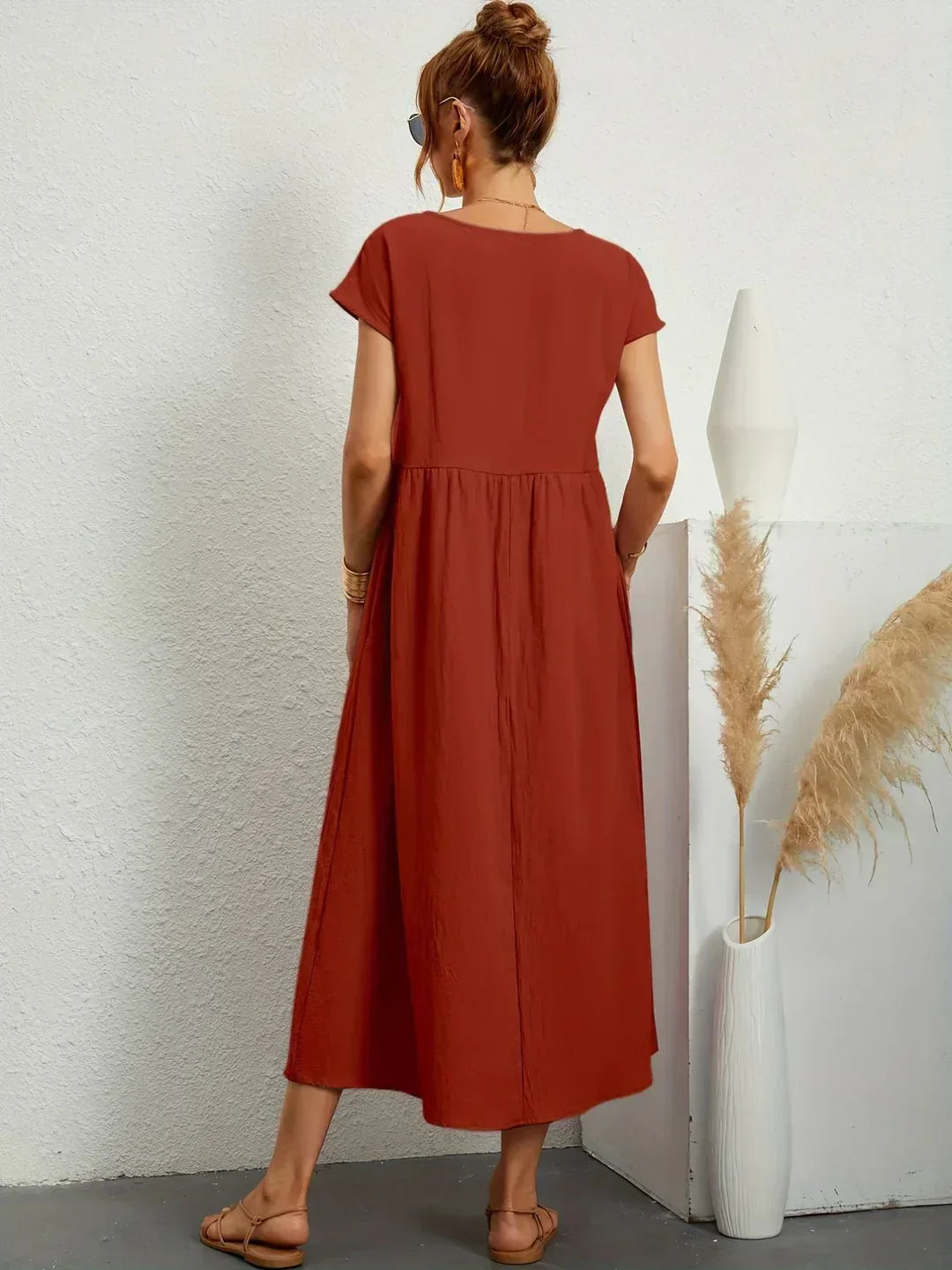 Mirei | Elegant Timeless Midi Dress