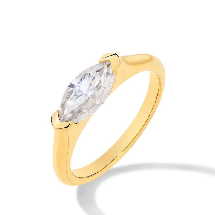 Avanireru | 18k Diamond Ring
